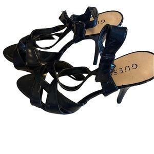 Women’s guess heels good condition